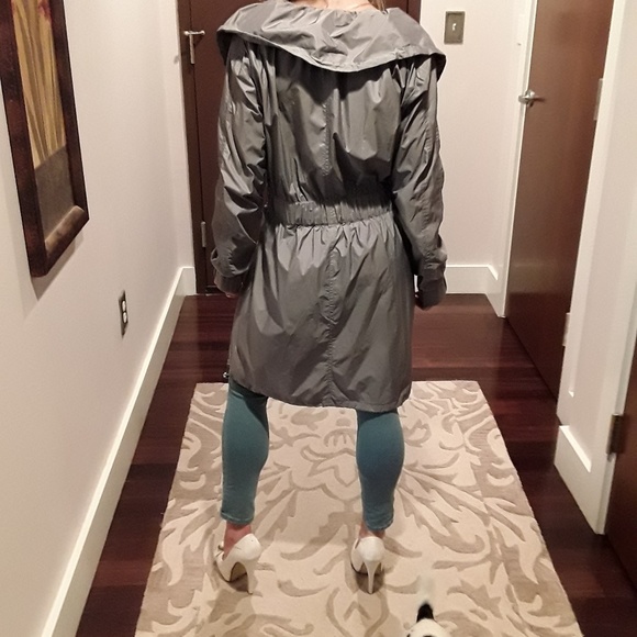 Jacket - Picture 3 of 5